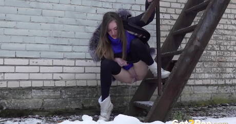 Got 2 Pee invite you to explore free pics featuring Vika in golden shower action