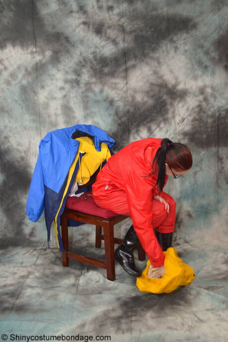 Shiny Costume Bondage invites you to browse their free pics with luscious babe in tied action